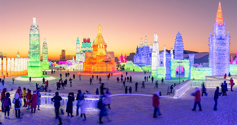 Harbin Ice and Nix World- A varia Ice Disneyland