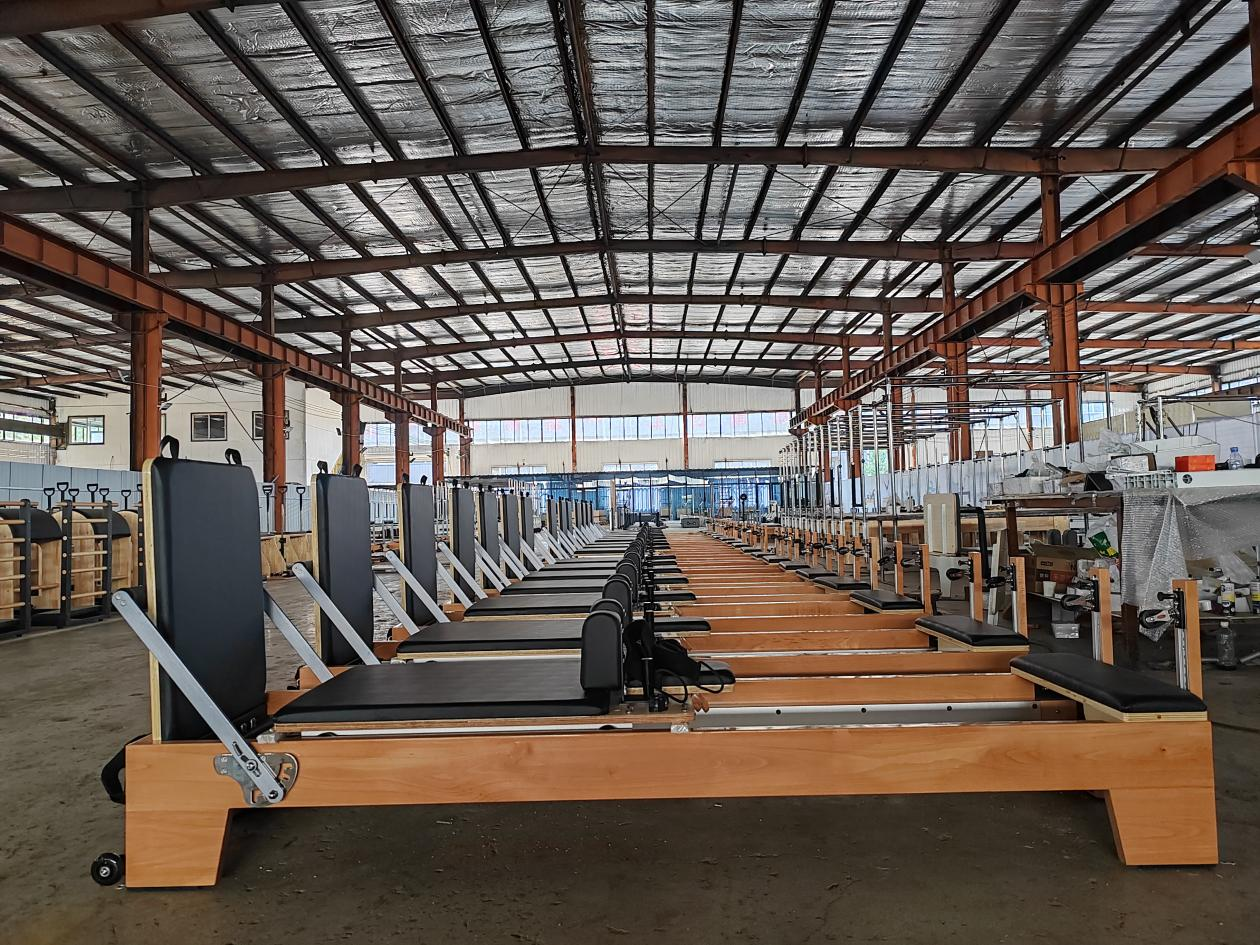 Huius Pilates apparatu complebitur