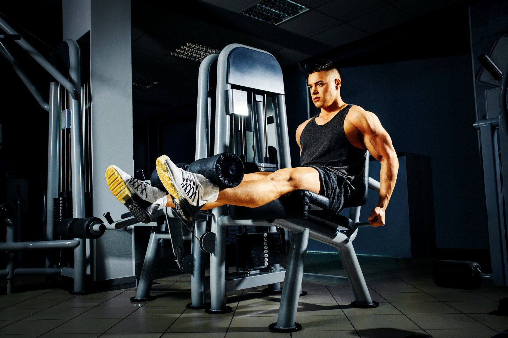 Quam utor sedens crus extensio machine